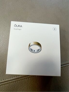 Oura Ring Generation 4 (Size 8) Gold